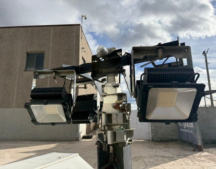 SMC TL-90P LED LIGHTING TOWER